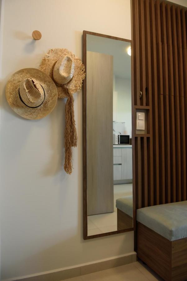 Itaka Studio Apartments - Halkidiki Suites Com Nikiti  Exterior photo
